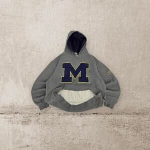 Vintage baggy michigan wolverines hoodie